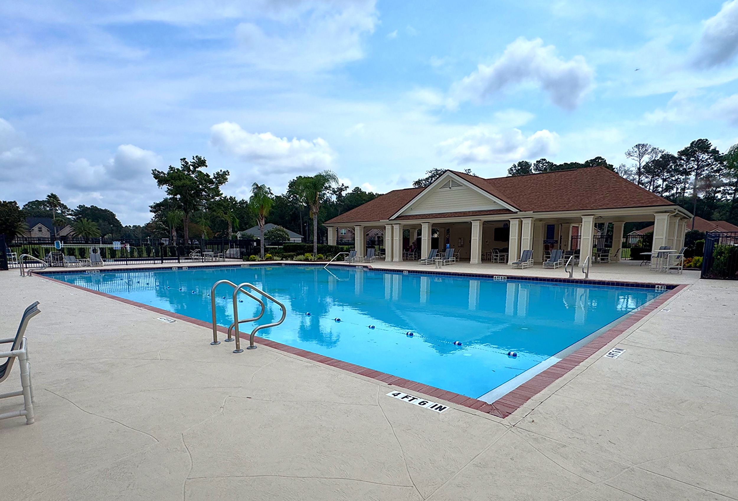 Orange Park Country Club community pool